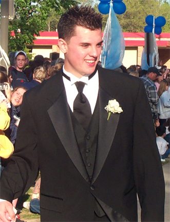 ryanaloneprom.jpg